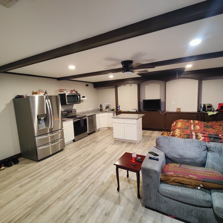9720 Sandpiper St, Unit A in Pensacola, FL - Foto de edificio
