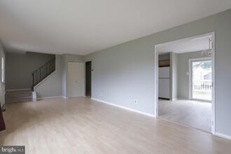 1940 Arrowood Dr in Bensalem, PA - Building Photo - Building Photo