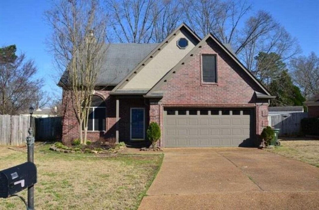 2972 Woodland Ash Cove in Lakeland, TN - Building Photo