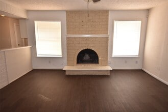 11903 Sagecliff Dr in Houston, TX - Building Photo - Building Photo