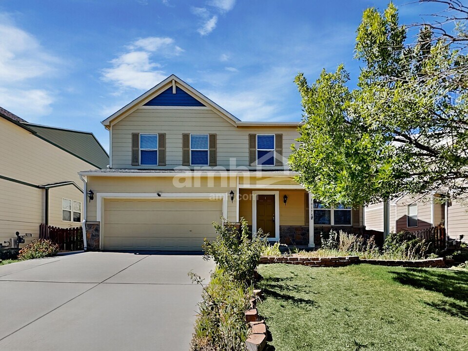 10175 Fraser St in Commerce City, CO - Building Photo