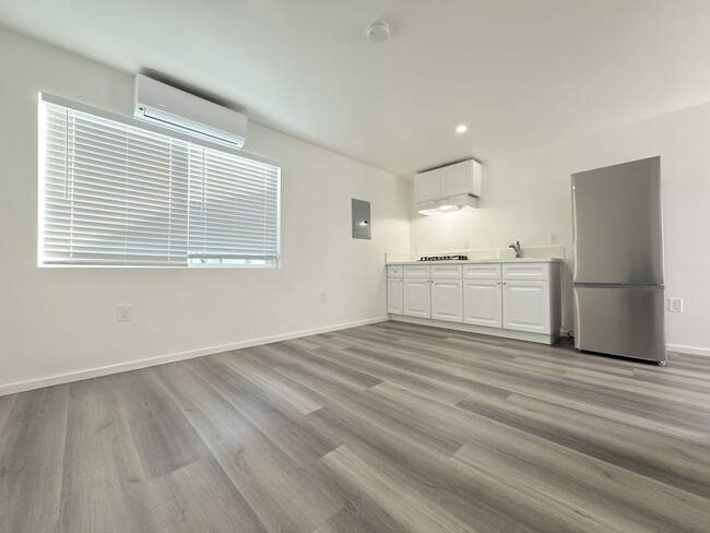property at 639 Griffith St