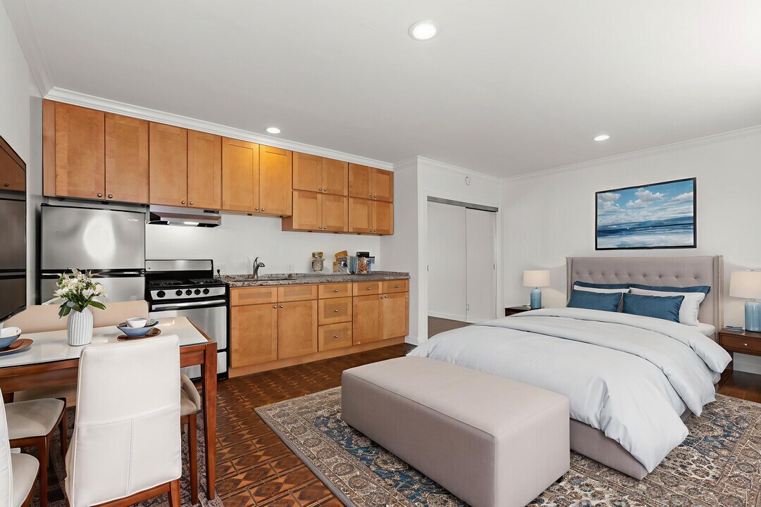 8026 Blackburn Ave, Unit 3 in Los Angeles, CA - Building Photo