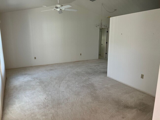 25327 Paladin Ln in Punta Gorda, FL - Building Photo - Building Photo