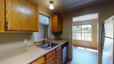 Glacier Hills Apartments in Madison, WI - Foto de edificio - Building Photo