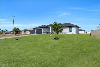 317 NW 17th Pl in Cape Coral, FL - Building Photo - Building Photo