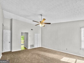 4254 Catalpa Park in Ellenwood, GA - Building Photo - Building Photo