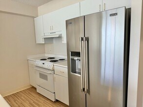 1450 Young St in Honolulu, HI - Building Photo - Building Photo