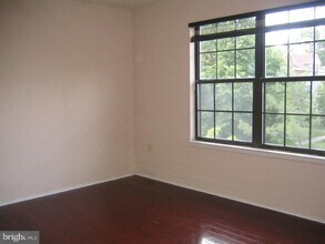 39 O'Neill Ct in Trenton, NJ - Building Photo - Building Photo