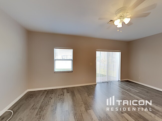 4125 11th St E in Bradenton, FL - Building Photo - Building Photo