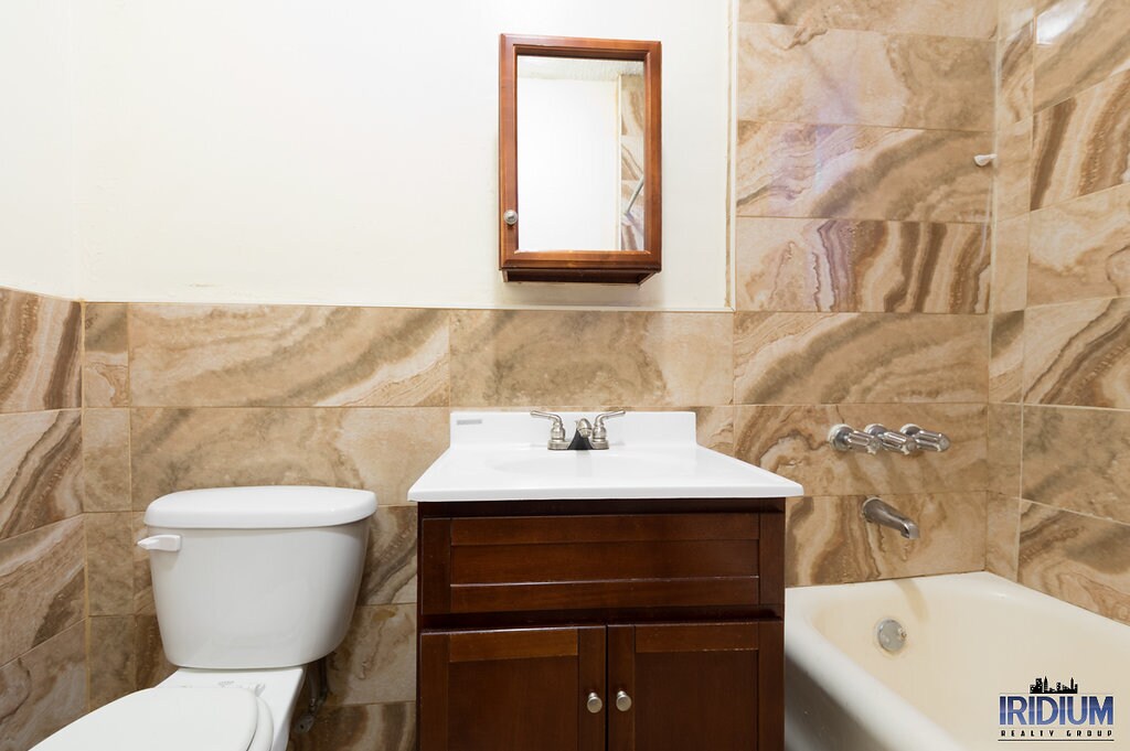 1116 Anna St in Elizabeth, NJ - Foto de edificio