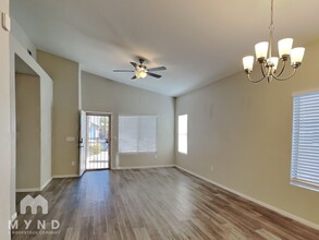 1419 Old Cobble Dr in North Las Vegas, NV - Building Photo - Building Photo