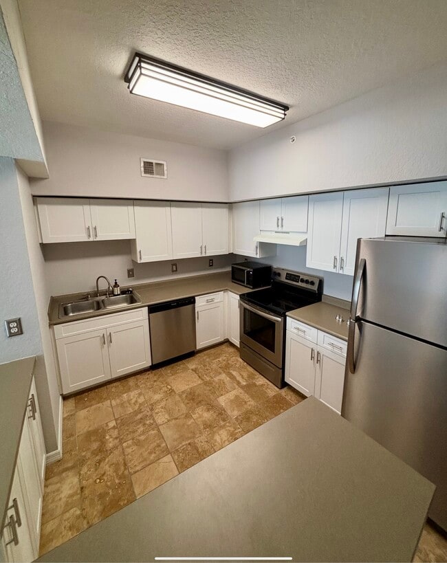 501 S Moody Ave, Unit 1138 in Tampa, FL - Foto de edificio - Building Photo