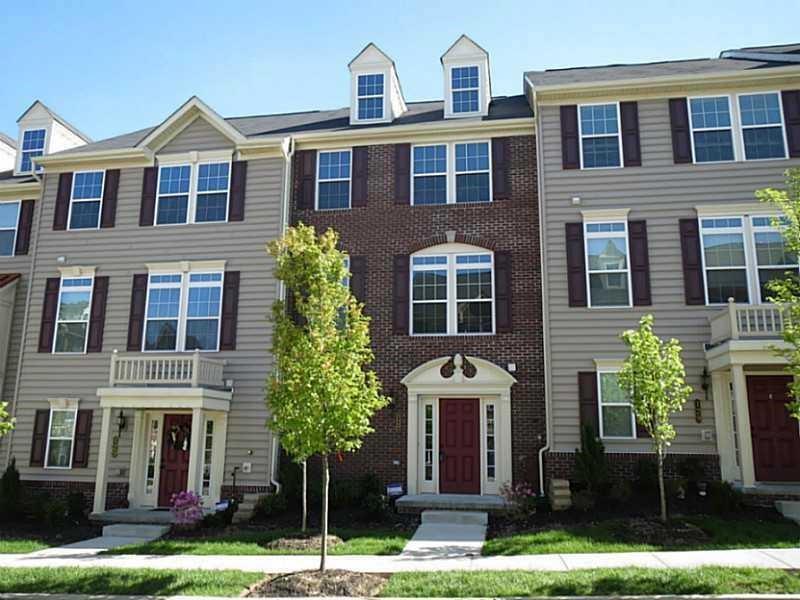 127 Lewisham Rd in Cranberry Township, PA - Building Photo