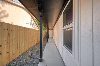 7719 Dawnridge Dr in Houston, TX - Building Photo - Building Photo