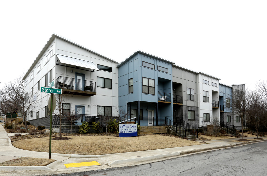 Berry Flats in Fayetteville, AR - Building Photo