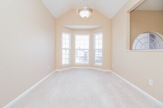 1009 Streamdale Point W in Nashville, TN - Building Photo - Building Photo