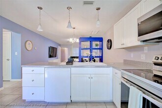 4706 Mercado Dr in Sebring, FL - Building Photo - Building Photo