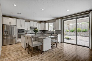 339 Rezzo St in Las Vegas, NV - Building Photo