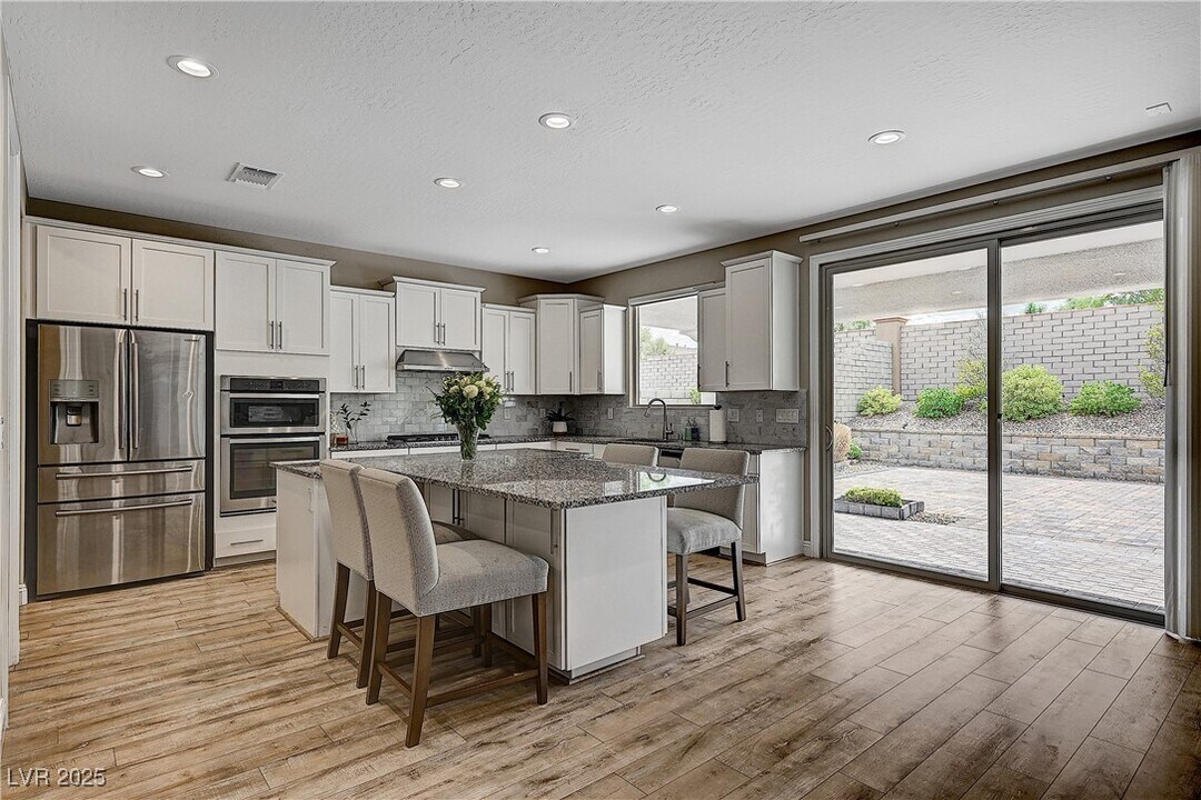 339 Rezzo St in Las Vegas, NV - Building Photo