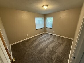 4520 Rosemary Ave. in Dayton, OH - Building Photo - Building Photo