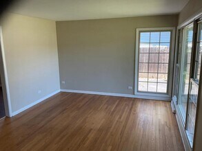 541 W North Ave in Villa Park, IL - Building Photo - Building Photo