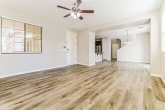 3809 E Santa Fe Ln in Gilbert, AZ - Foto de edificio - Building Photo