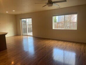 13016 NE 115th St in Vancouver, WA - Foto de edificio - Building Photo