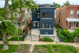 4730 W Grace St in Chicago, IL - Building Photo