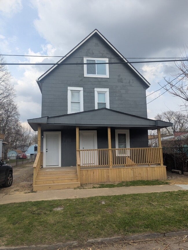 3061 W 46th St, Unit C