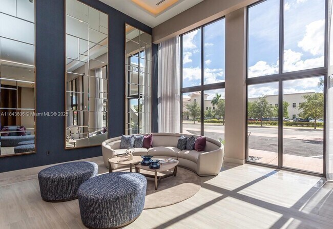 5250 NW 84th Ave in Doral, FL - Building Photo - Building Photo