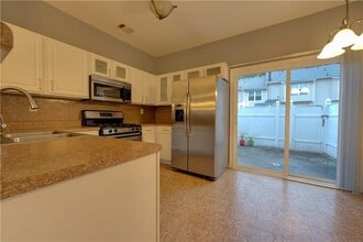 3283 Hidden Cove Cir NW in Peachtree Corners, GA - Building Photo - Building Photo