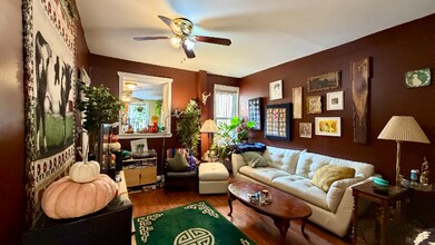 1804 Titan St in Philadelphia, PA - Foto de edificio - Building Photo