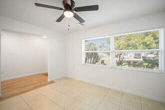 6217 Flamingo Dr in Apollo Beach, FL - Building Photo - Building Photo