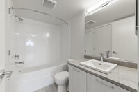 Westridge Estates B in Edmonton, AB - Building Photo - Building Photo