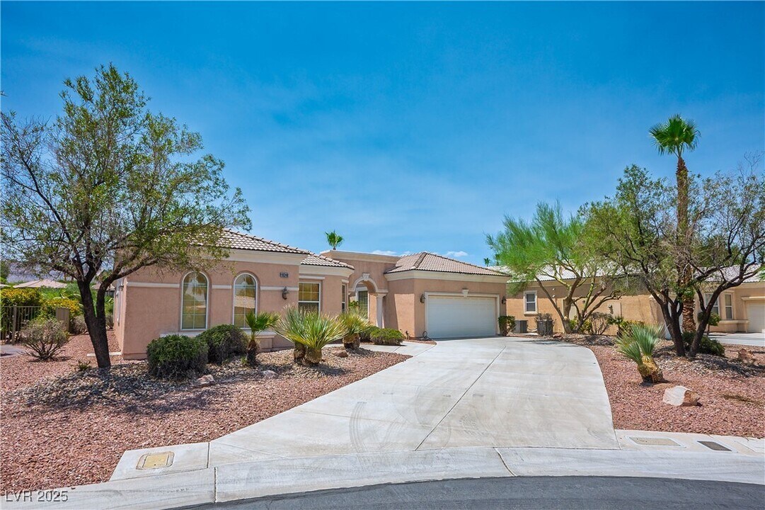 10248 Andante Ct in Las Vegas, NV - Building Photo