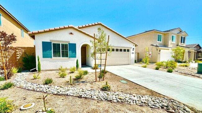 30800 Acappella Dr in Winchester, CA - Building Photo - Building Photo