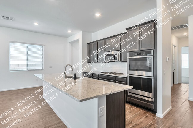 10858 W Yates Ln in Marana, AZ - Building Photo - Building Photo