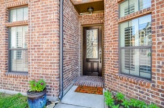 1915 Upland Sky in Houston, TX - Foto de edificio - Building Photo