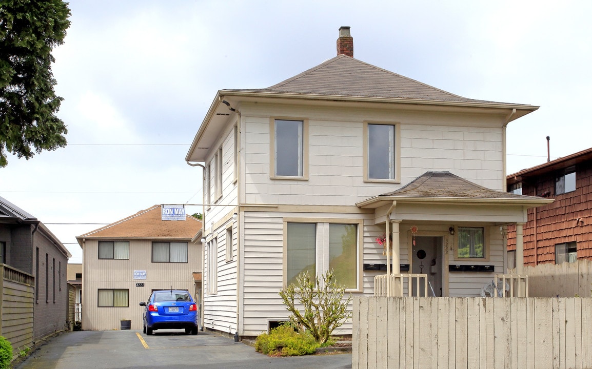 3222 Rockefeller Ave in Everett, WA - Foto de edificio