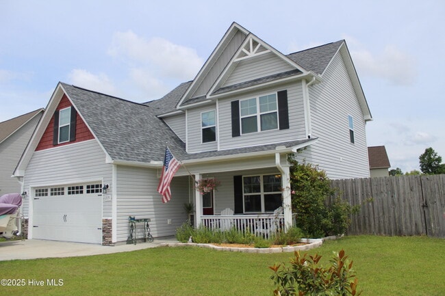 property at 215 Breakwater Dr