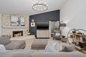 20 Yewleaf Rd in Spring, TX - Building Photo - Building Photo