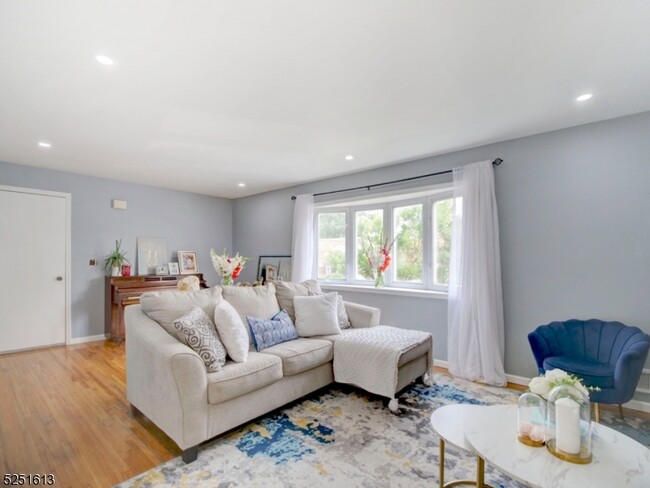 611 Middlesex St in Linden, NJ - Building Photo - Building Photo
