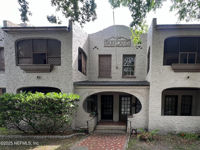 property at 1507 Seminole Rd