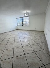 1075 93rd St in Bay Harbor Islands, FL - Building Photo - Building Photo