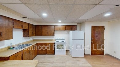674 N Cedar St in Elko, NV - Building Photo - Building Photo
