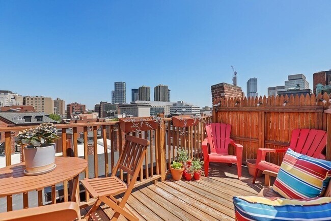 property at 43 Anderson St