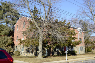 Dartmouth House in Swarthmore, PA - Building Photo - Building Photo