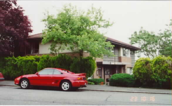 Parkdell Apartments in Seattle, WA - Building Photo - Building Photo