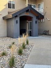 Bennington Hill Apartments in Sioux Falls, SD - Foto de edificio - Building Photo